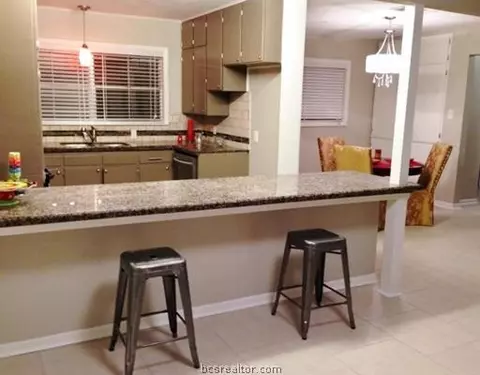 302 Dunn St, Bryan, TX 77801 photo 4