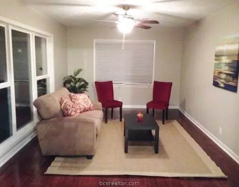 302 Dunn St, Bryan, TX 77801 photo 3
