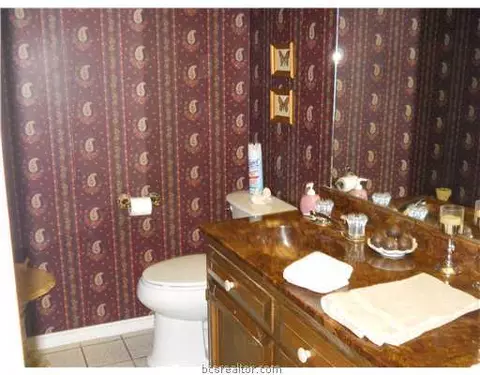 2500 Oak Cir, Bryan, TX 77802 photo 12