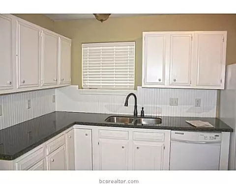 4328 Culpepper Dr, Bryan, TX 77801 photo 7