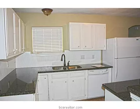 4328 Culpepper Dr, Bryan, TX 77801 photo 6