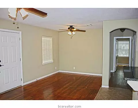 4328 Culpepper Dr, Bryan, TX 77801 photo 5