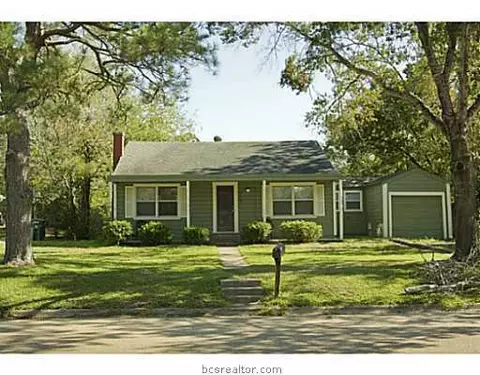 307 Day, Bryan, TX 77801 photo 2