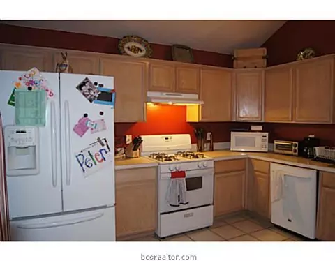 3310 Augusta Dr, Bryan, TX 77803 photo 6