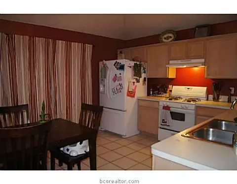 3310 Augusta Dr, Bryan, TX 77803 photo 5