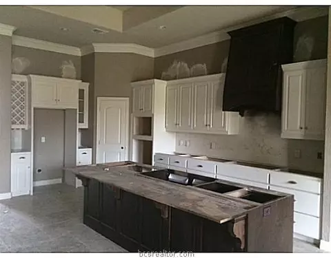 3312 Covington Ct, Bryan, TX 77808 photo 3