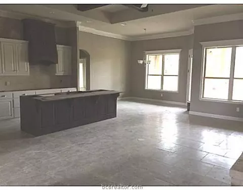 3312 Covington Ct, Bryan, TX 77808 photo 4