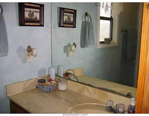 4410 Meadowbrook Dr, Bryan, TX 77802 photo 11