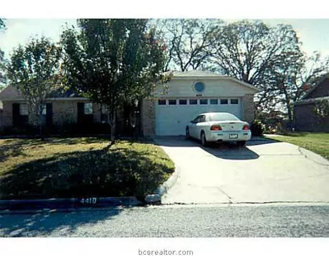 4410 Meadowbrook Dr, Bryan, TX 77802 photo 1