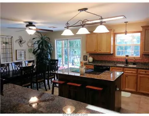 7070 Rye Loop, Bryan, TX 77807 photo 7