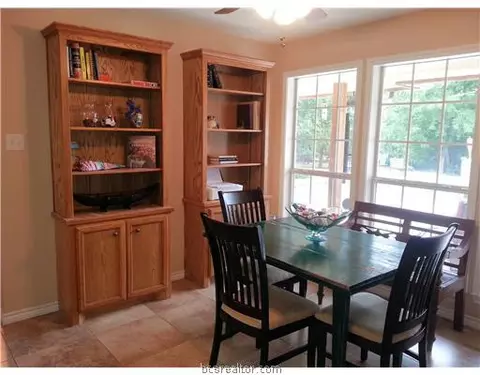 7070 Rye Loop, Bryan, TX 77807 photo 11