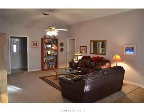 703 Chadley Ct, Bryan, TX 77803 photo 6