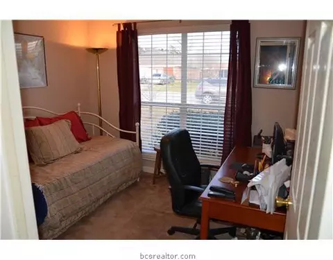 703 Chadley Ct, Bryan, TX 77803 photo 12