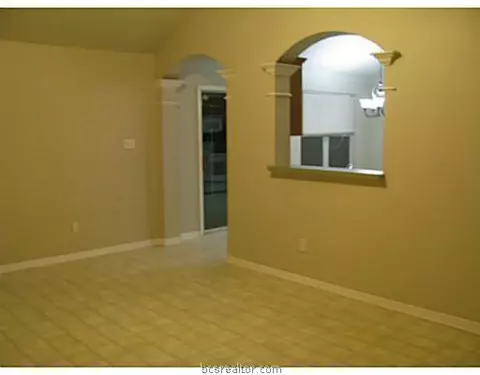 2903 Elise Ln, Bryan, TX 77802 photo 5