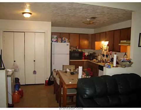 2857-59 Forest, Bryan, TX 77801 photo 4