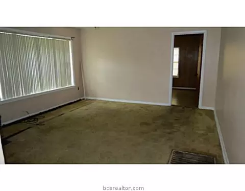 1100 E 27th St, Bryan, TX 77803 photo 3