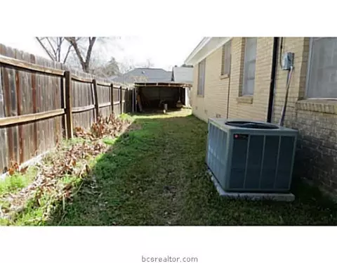 1100 E 27th St, Bryan, TX 77803 photo 15