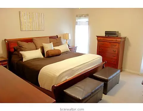 4301 Apache Ct, Bryan, TX 77802 photo 7