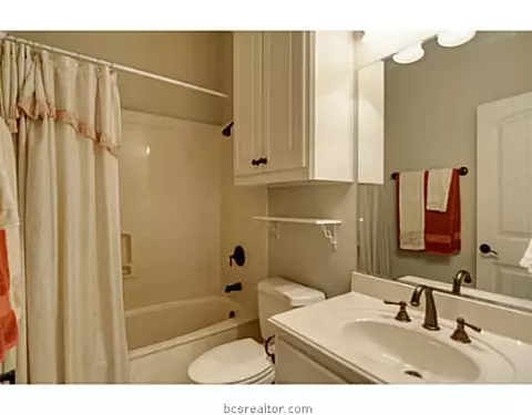 3910 Park Meadow Ln, Bryan, TX 77802 photo 23