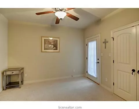 3910 Park Meadow Ln, Bryan, TX 77802 photo 21