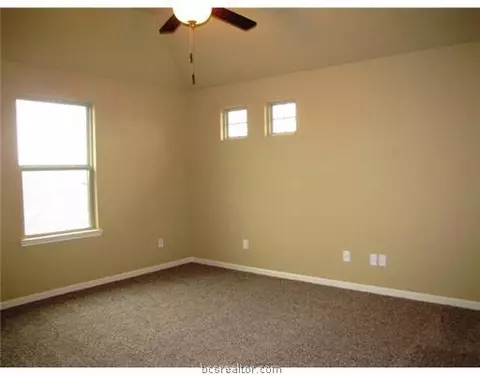 1060 Venice Dr, Bryan, TX 77808 photo 17