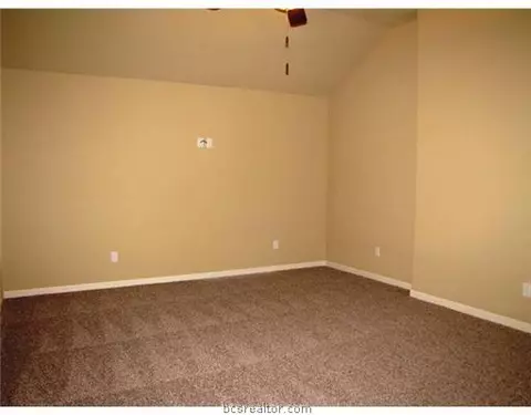 1060 Venice Dr, Bryan, TX 77808 photo 18