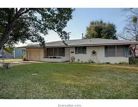 200 Helena St, Bryan, TX 77801 photo 1
