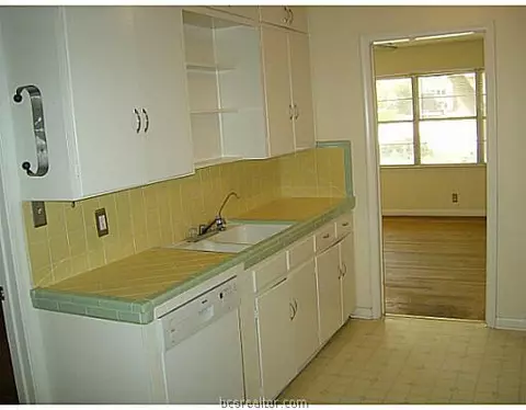 200 Helena St, Bryan, TX 77801 photo 8