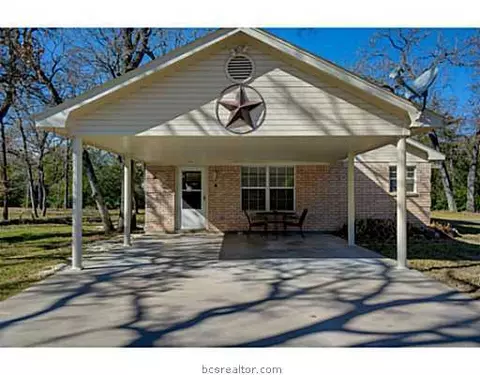 270 Rustic Oaks Dr, Bryan, TX 77808 photo 4