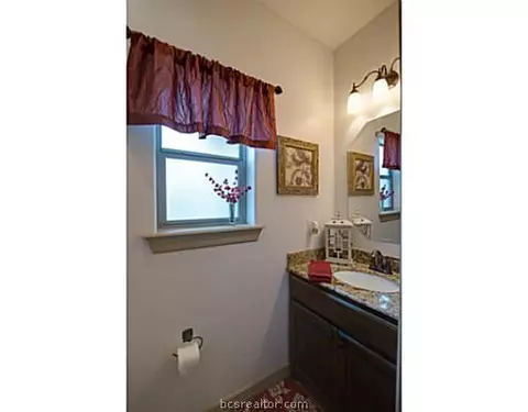 3907 Esquire Ct, Bryan, TX 77808 photo 15