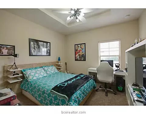 3907 Esquire Ct, Bryan, TX 77808 photo 14