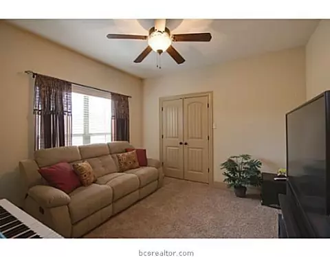 3907 Esquire Ct, Bryan, TX 77808 photo 13