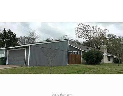 2401 Memorial Dr, Bryan, TX 77802 photo 17