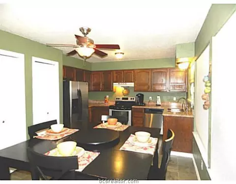 2401 Memorial Dr, Bryan, TX 77802 photo 6
