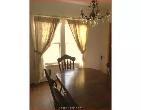 206 E 9th St, Cameron, TX 76520 photo 11