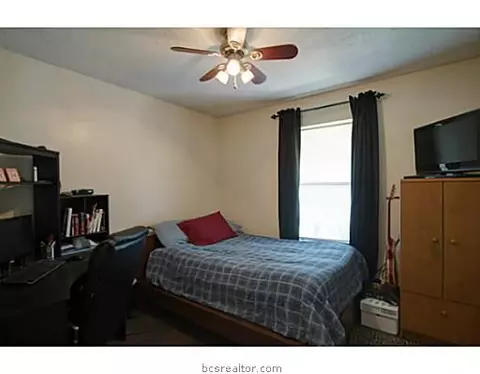 2126 La Brisa Dr, Bryan, TX 77807 photo 8