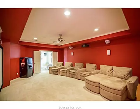 9214 Grassbur Rd, Bryan, TX 77808 photo 17