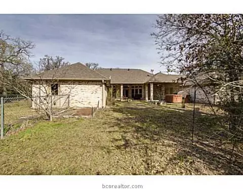 9214 Grassbur Rd, Bryan, TX 77808 photo 2