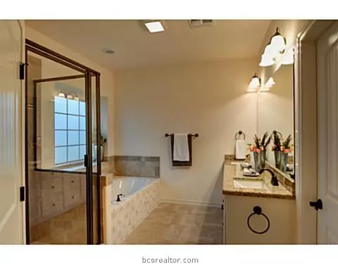 3080 Archer Cir, Bryan, TX 77808 photo 13