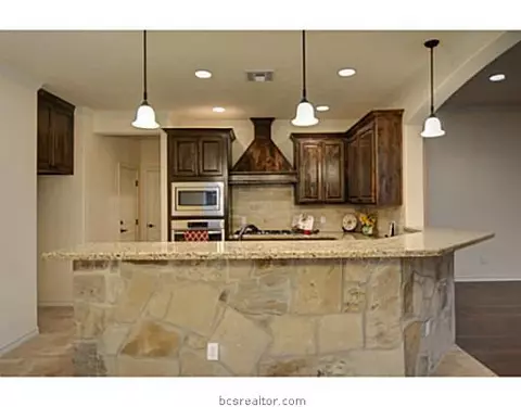 3080 Archer Cir, Bryan, TX 77808 photo 7