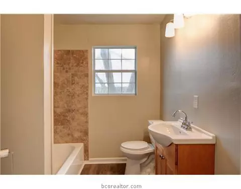 1905 Echols St, Bryan, TX 77801 photo 13