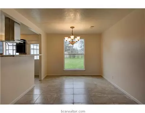 1905 Echols St, Bryan, TX 77801 photo 7