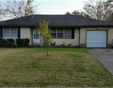 311 Laurel St, Bryan, TX 77801 photo 1