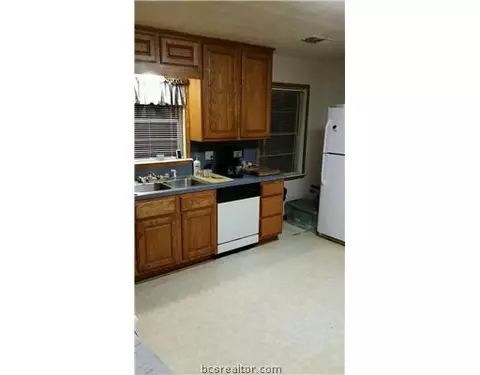 311 Laurel St, Bryan, TX 77801 photo 2