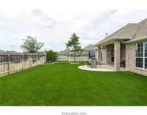 4905 Park Hampton Dr, Bryan, TX 77802 photo 22