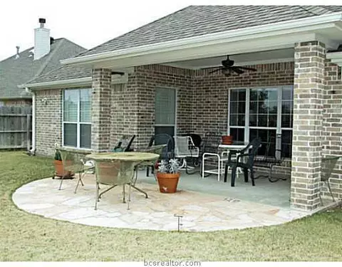 4905 Park Hampton Dr, Bryan, TX 77802 photo 23