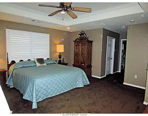 4905 Park Hampton Dr, Bryan, TX 77802 photo 13