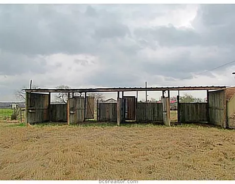 4816 Fm 974, Bryan, TX 77808 photo 19
