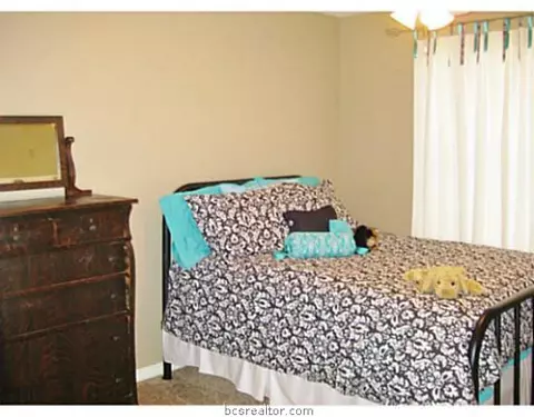 5207 Draycott, Bryan, TX 77802 photo 11