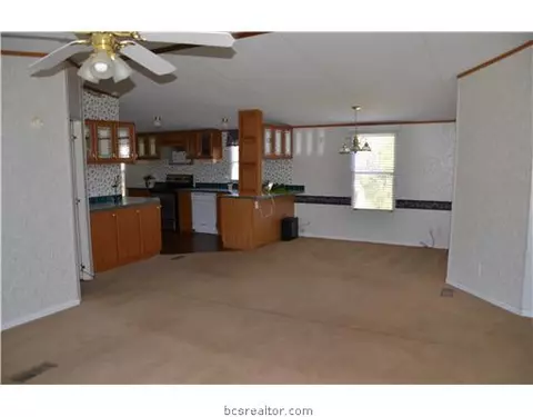 311 S Pine Cir, Pinehurst, TX 77362 photo 3